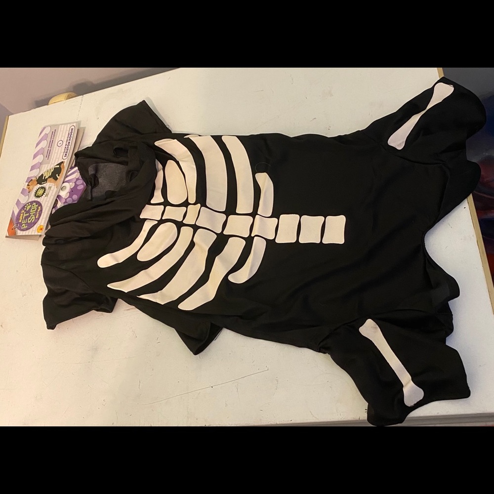 Glow-in-the-dark skeleton hoodie for dogs